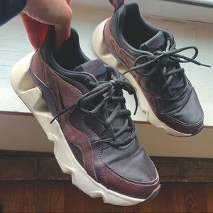 Limited Edition Nike Ryz 365